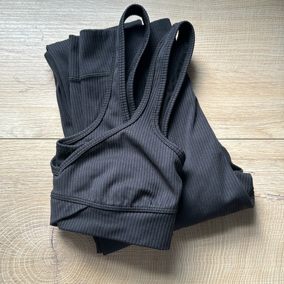 Women Jogger and Bra Set - Picture 1 of 9